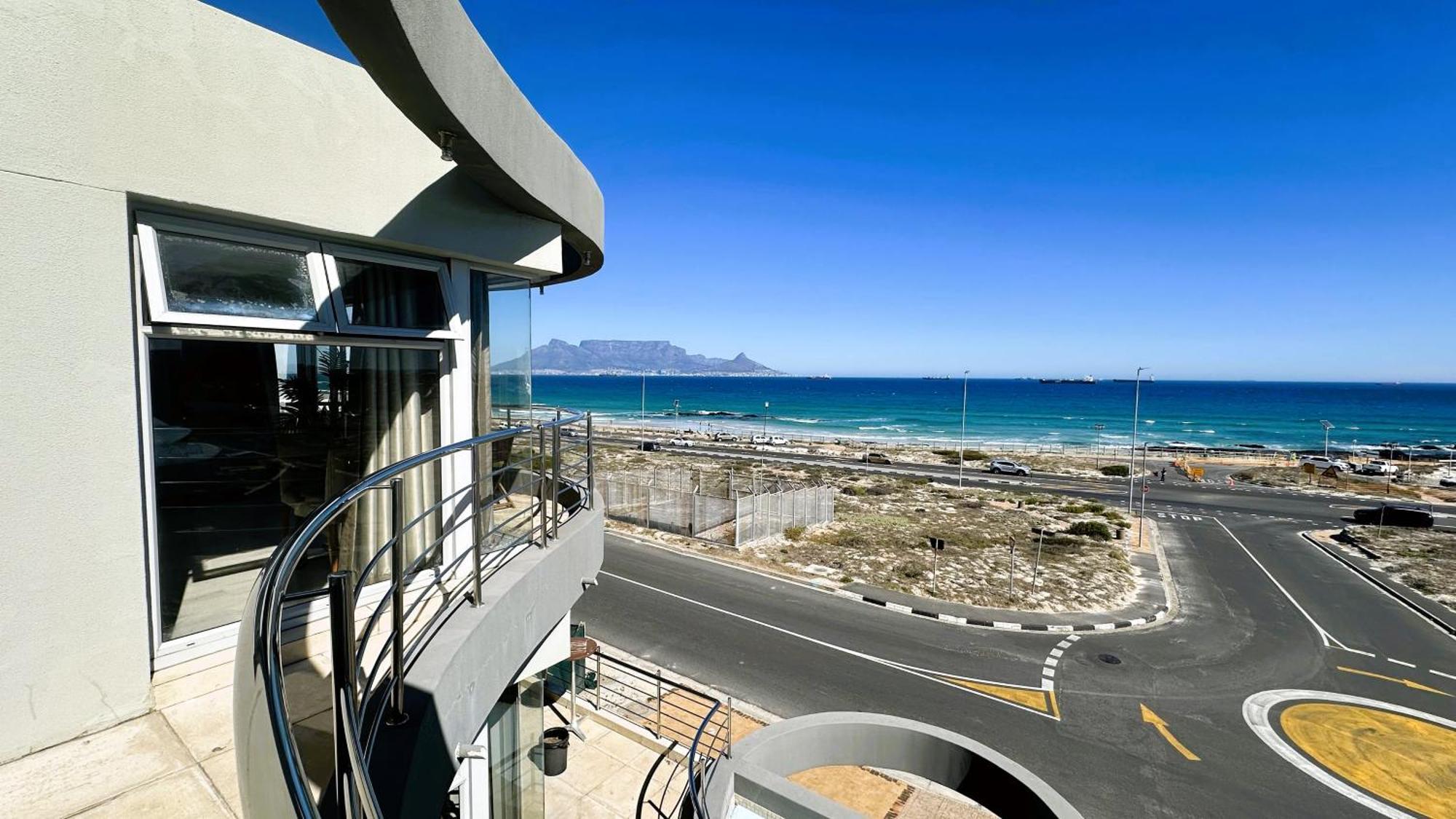 Oceansnest Guest House Bloubergstrand Exterior foto