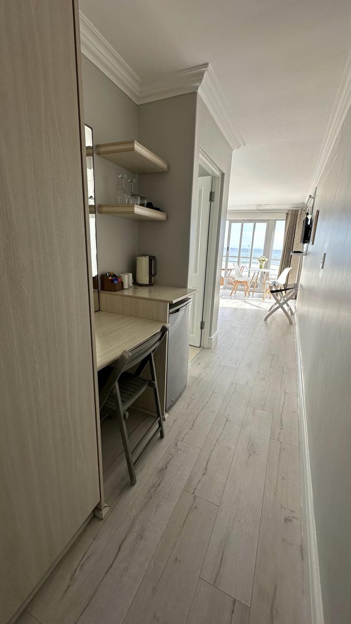 Oceansnest Guest House Bloubergstrand Exterior foto