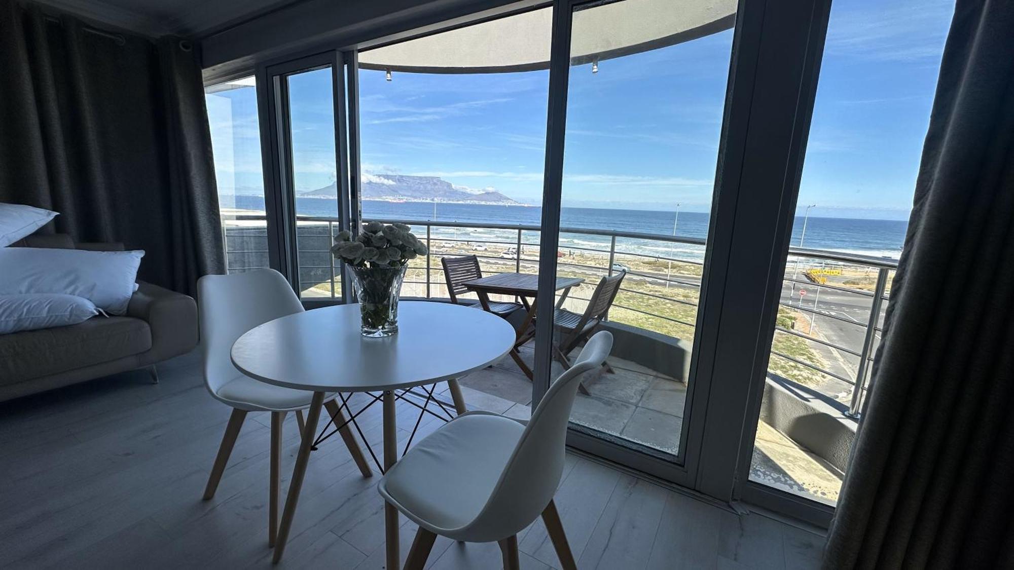 Oceansnest Guest House Bloubergstrand Exterior foto