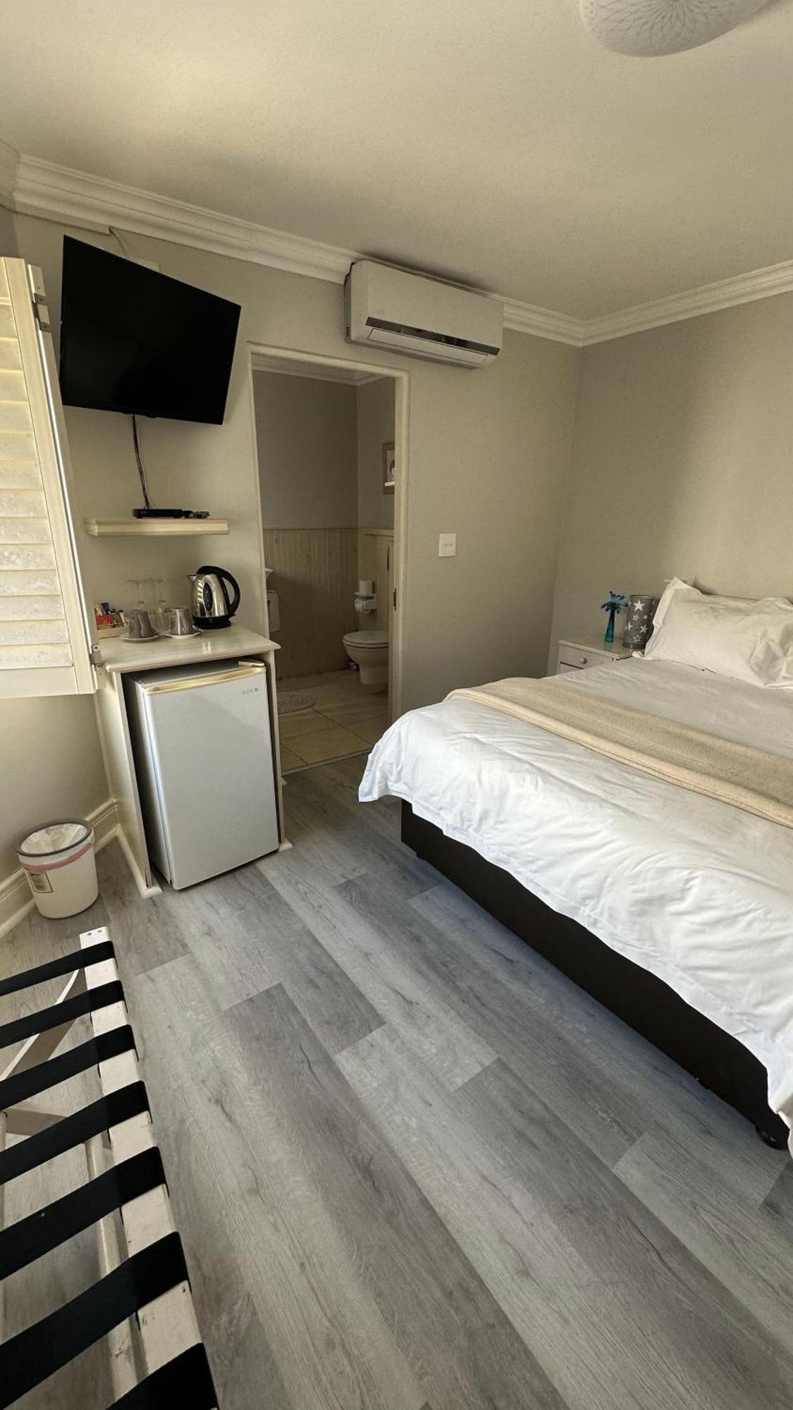 Oceansnest Guest House Bloubergstrand Exterior foto